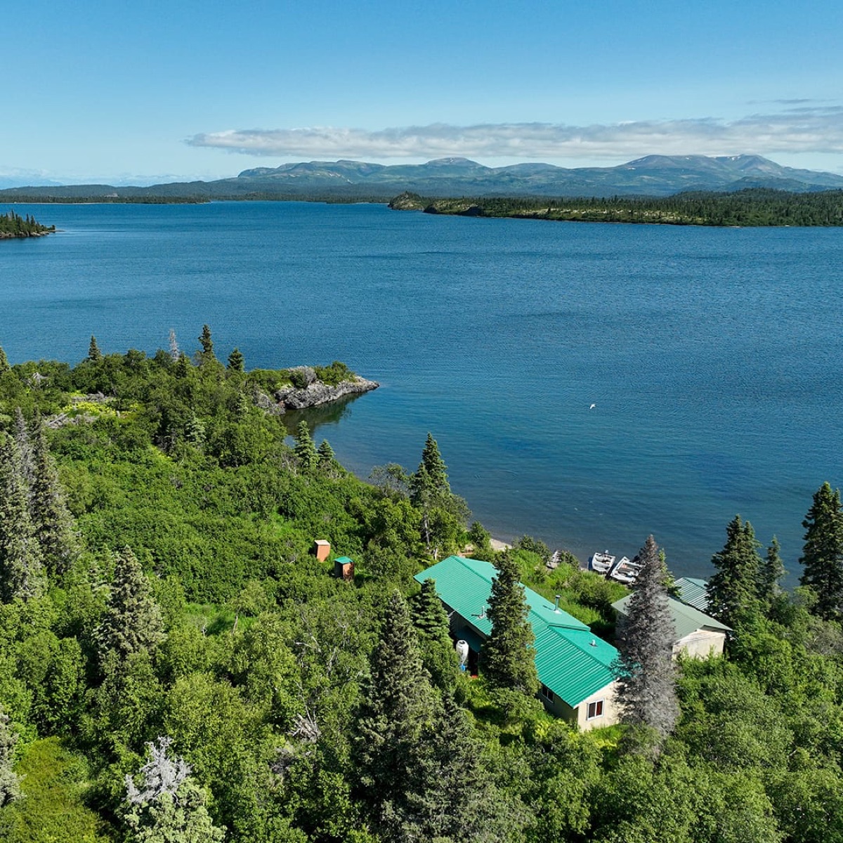 Legend Lodge overlooking Lake Iliamna